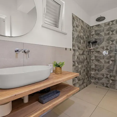 Lejla - The Istrian Escape - By 22estates * Veligolji